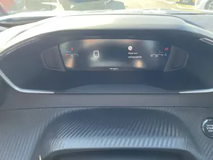 Photo 18 Peugeot 2008  100 S&S BVM6