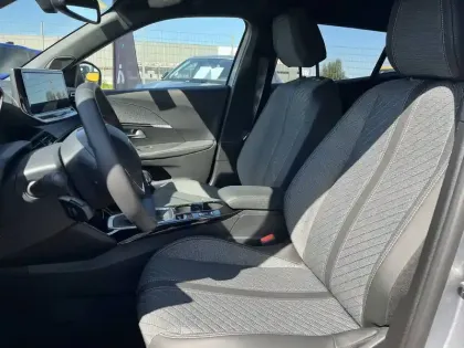 Photo 16 Peugeot 2008  100 S&S BVM6