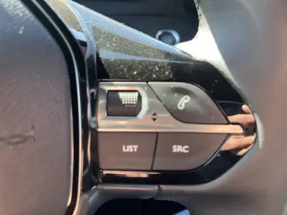 Photo 25 Peugeot 2008  100 S&S BVM6