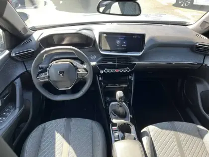 Photo 17 Peugeot 2008  100 S&S BVM6