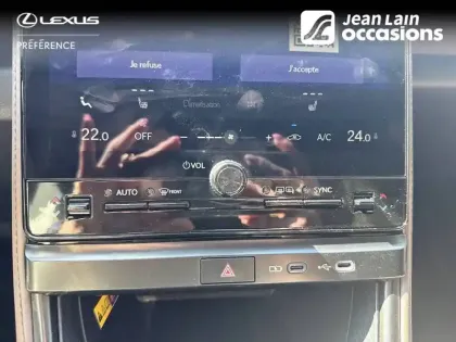 Photo 13 Lexus Lbx  2WD