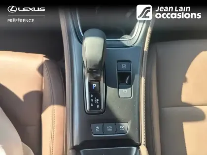 Photo 12 Lexus Lbx  2WD