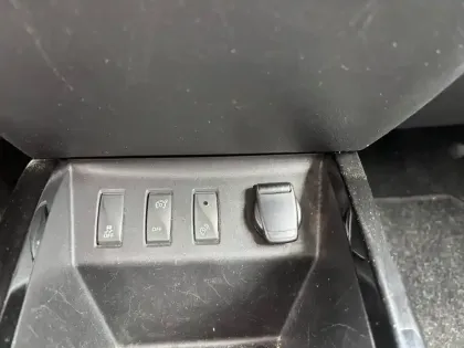 Photo 36 Dacia Spring Gén. I (BBG) Ph1 Confort Plus 5