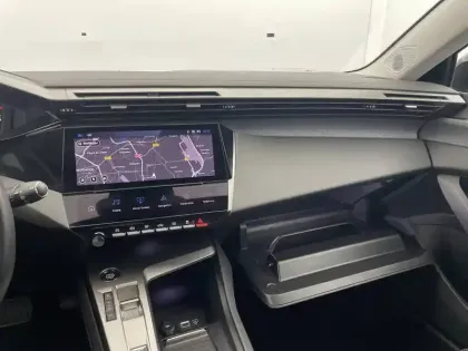 Photo 26 Peugeot 308  BlueHDi 130ch S&S EAT8