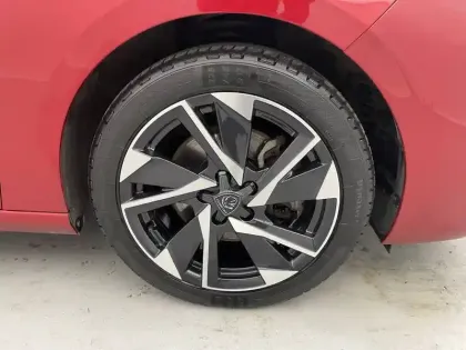 Photo 17 Peugeot 308  BlueHDi 130ch S&S EAT8