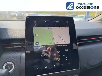 Photo 14 Renault Clio  E-Tech hybride 145