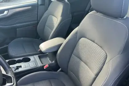 Photo 9 Ford Kuga  2.5 Duratec 225 ch PHEV Powershift