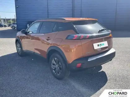 Photo 28 Peugeot 2008  PureTech 100 S&S BVM6