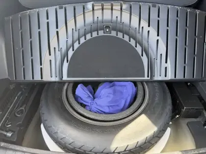 Photo 17 Suzuki Across  2.5 Hybride Rechargeable