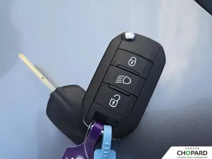 Photo 20 Peugeot 208  PureTech 75 S&S BVM5