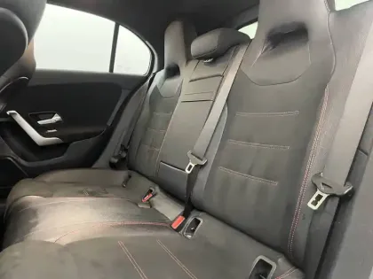 Photo 15 Mercedes Classe A  250 e Hybrid EQ