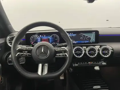 Photo 21 Mercedes Classe A  250 e Hybrid EQ