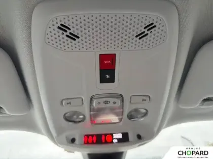 Photo 17 Peugeot 2008  PureTech 130 S&S EAT8