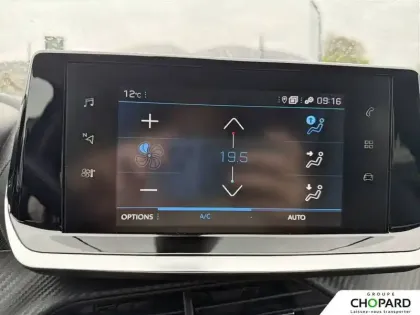 Photo 12 Peugeot 2008  PureTech 130 S&S EAT8