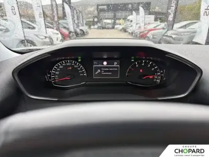 Photo 20 Peugeot 2008  PureTech 130 S&S EAT8