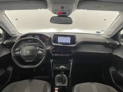 Photo 157 Peugeot 208  PureTech 100 S&S BVM6