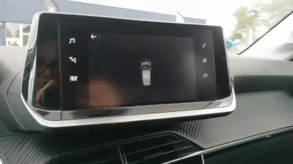 Photo 20 Peugeot 208  PureTech 100 S&S BVM6