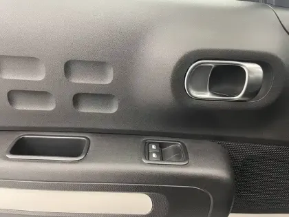 Photo 13 Citroën C3 Gén. III Ph2 NG PLUS 5