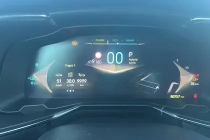 Photo 17 DS DS 7  Hybride Rechargeable E-Tense 225 EAT8