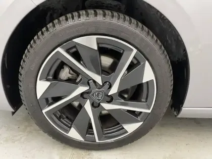 Photo 16 Peugeot 308  SW BlueHDi 130ch S&S EAT8
