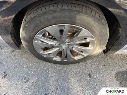 Photo 11 Peugeot 208  Electrique 50 kWh 136ch