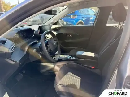 Photo 9 Peugeot 208  Electrique 50 kWh 136ch