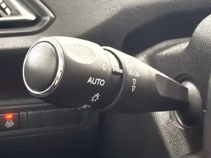 Photo 28 Peugeot 308  PureTech 130ch S&S BVM6