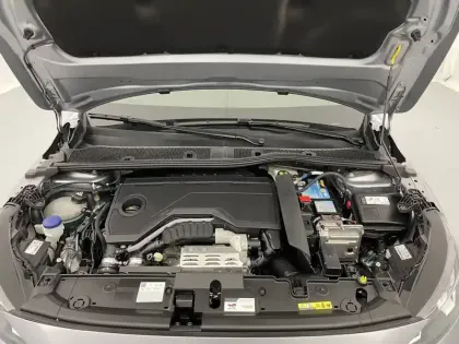 Photo 20 Peugeot 208  Hybrid 100 e-DCS6