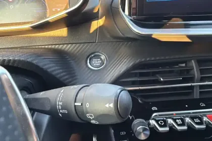 Photo 46 Peugeot 2008 Gén. II Ph2 GT 5