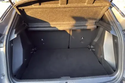 Photo 8 Peugeot 2008  Hybrid 145 e-DCS6