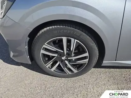 Photo 24 Peugeot 208  PureTech 75 S&S BVM5