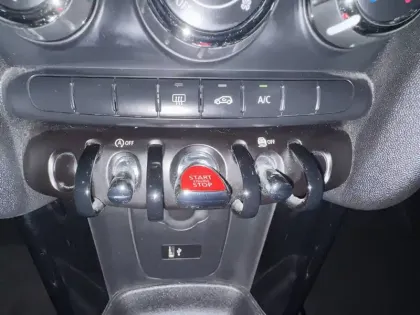 Photo 20 Mini Mini Hatch 3 Portes One 102 ch