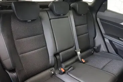 Photo 26 Renault Austral  E-Tech full hybrid 200 GSR2