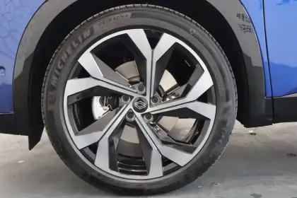 Photo 6 Renault Austral  E-Tech full hybrid 200 GSR2