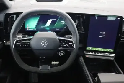 Photo 24 Renault Austral  E-Tech full hybrid 200 GSR2