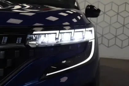 Photo 16 Renault Austral  E-Tech full hybrid 200 GSR2