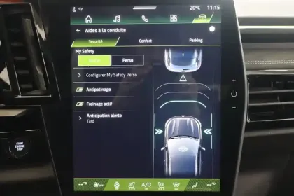 Photo 29 Renault Austral  E-Tech full hybrid 200 GSR2