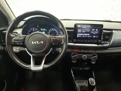 Photo 11 Kia Stonic  1.0 T-GDi 120 ch MHEV iBVM6