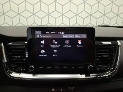 Photo 15 Kia Stonic  1.0 T-GDi 120 ch MHEV iBVM6