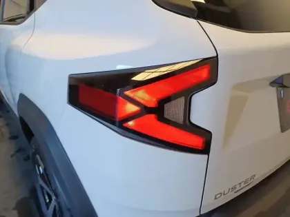 Photo 38 Dacia Duster  Hybrid 140