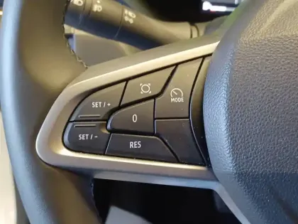 Photo 27 Dacia Duster  Hybrid 140