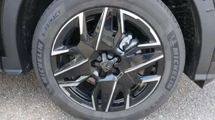 Photo 31 Peugeot 3008  Hybrid 145 e-DCS6