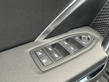 Photo 21 BMW X1  xDrive 30e 326ch DKG7