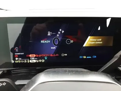 Photo 14 Renault Austral  E-Tech full hybrid 200 GSR2