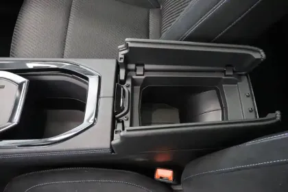 Photo 42 Renault Austral  E-Tech full hybrid 200 GSR2