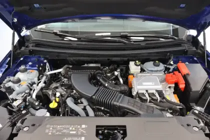 Photo 55 Renault Austral  E-Tech full hybrid 200 GSR2