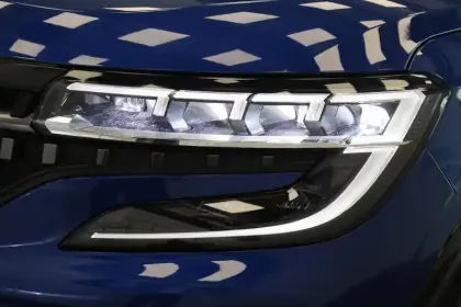 Photo 21 Renault Austral  E-Tech full hybrid 200 GSR2