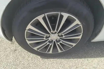 Photo 13 Peugeot 308  BlueHDi 130ch S&S EAT8