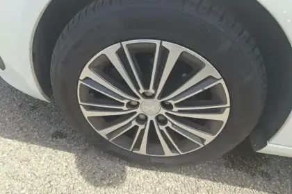 Photo 11 Peugeot 308  BlueHDi 130ch S&S EAT8