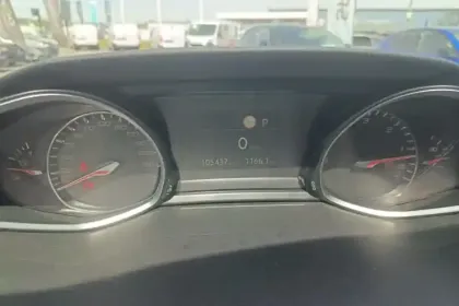 Photo 17 Peugeot 308  BlueHDi 130ch S&S EAT8